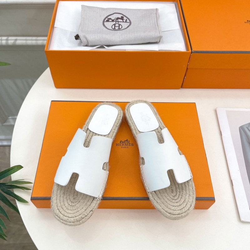H**mes slippers